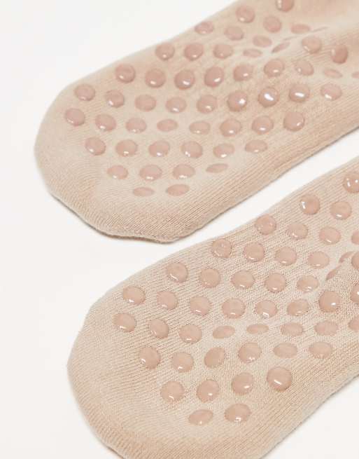 4505 2 Pack Non Slip Ribbed Pilates Socks In Latte