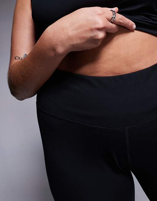 4505 Curve Icon 8 Inch Soft Touch Legging Short In Black