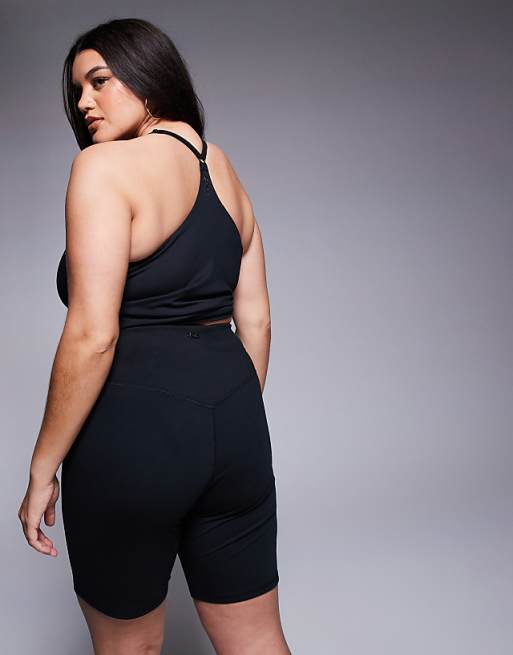 4505 Curve Icon 8 Inch Soft Touch Legging Short In Black
