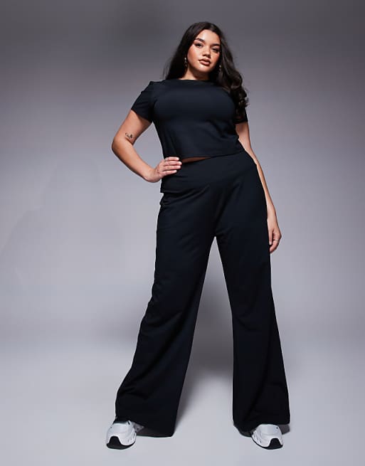 4505 Curve Icon Soft Touch Studio Baby T-shirt In Black