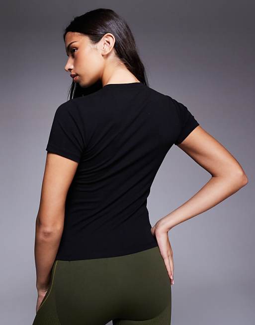 4505 Fitted Cotton Short Sleeve Everyday Tee With Quick Dry Finish In Black