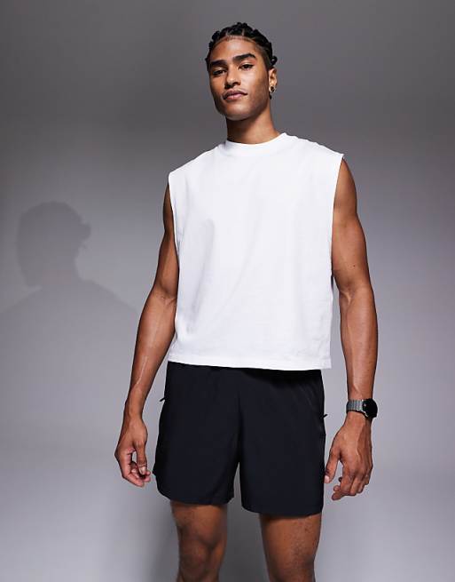 4505 Icon 5 inch quick dry training shorts with zip pockets in black