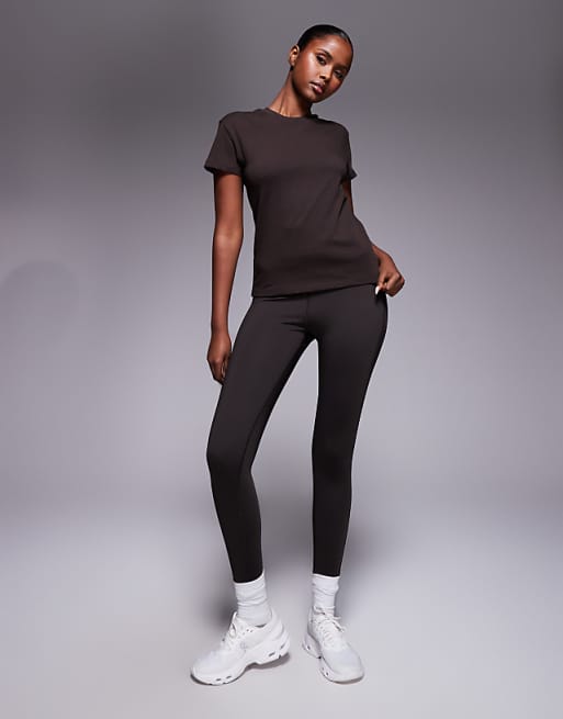 4505 Icon Cotton Boxy T-shirt With Quick Dry Finish In Chocolate