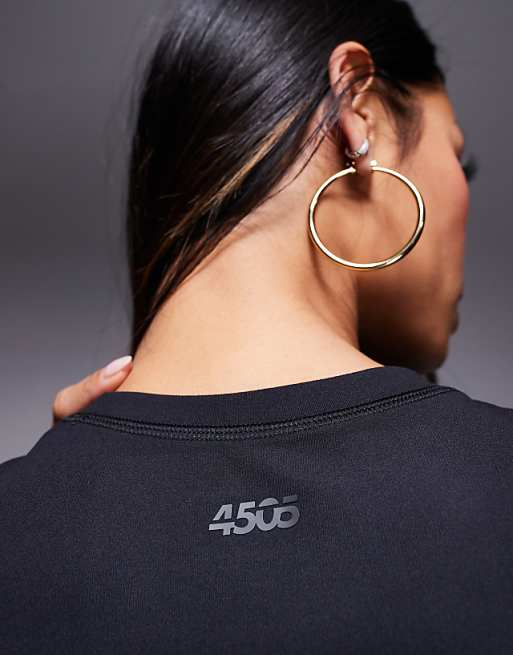 4505 Icon Soft Touch Studio Baby T-shirt In Black