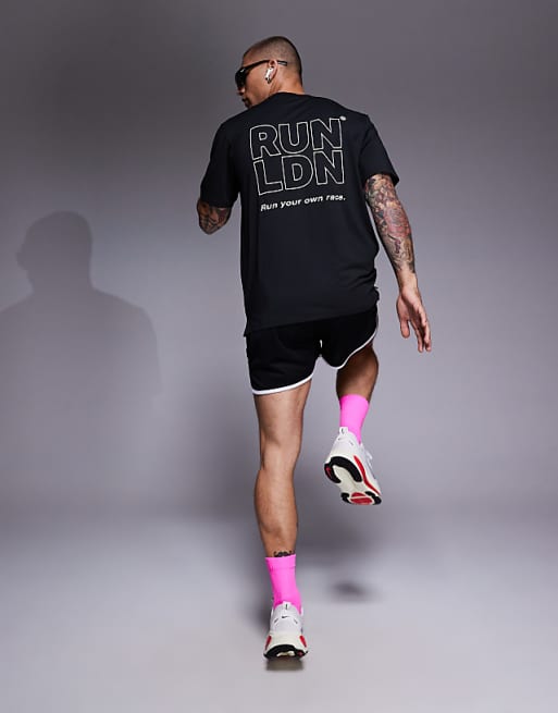 4505 RUN LDN Back Print Mesh Running T-shirt In Black