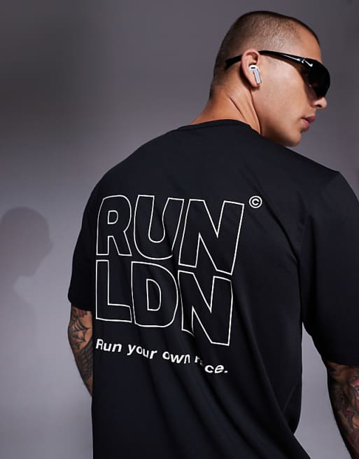 4505 RUN LDN Back Print Mesh Running T-shirt In Black