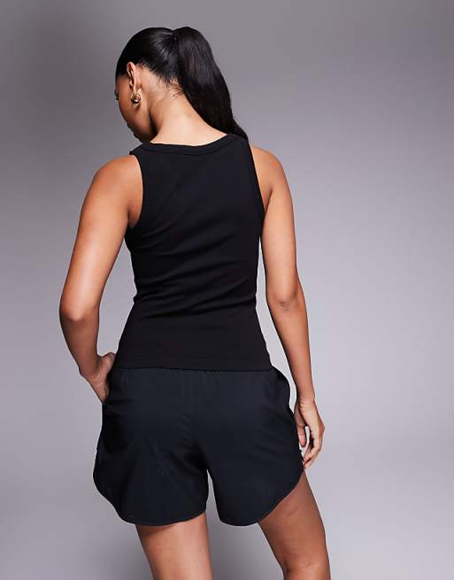 4505 Seamless Rib Scoop Neck Active Vest In Black