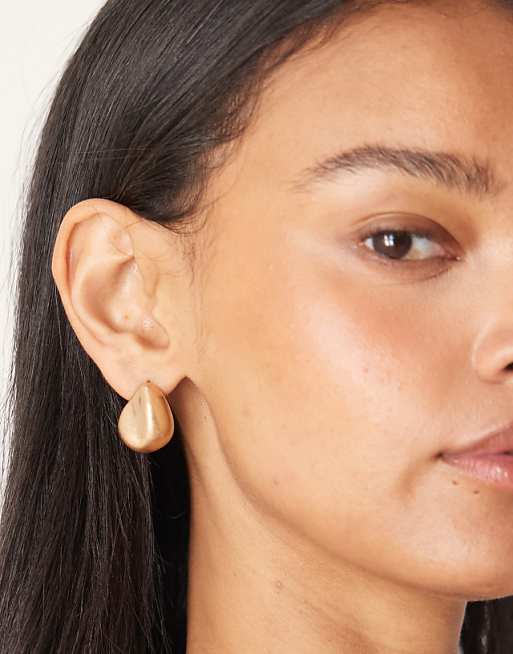 Accessorize brushed pebble stud earrings in gold