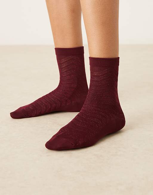 Accessorize chevron socks in burgundy