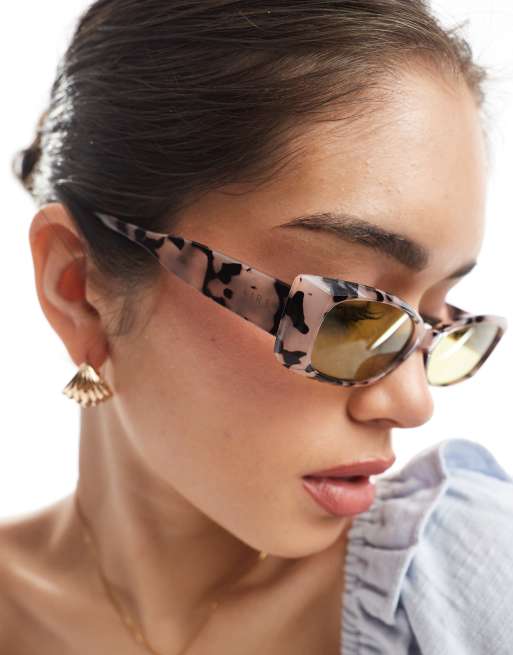 AIRE Equinox Pointed Rectangle Sunglasses In Cookie Tort With Green Lens