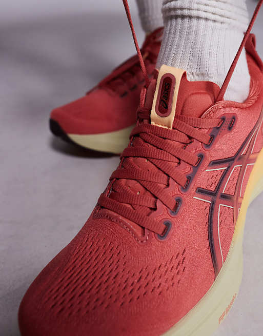 Asics Gel-Kayano 32 Running Trainers In Dark Pink