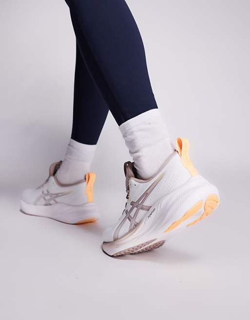 Asics Gel-Pulse 16 Running Trainers In White And Dusty Pink
