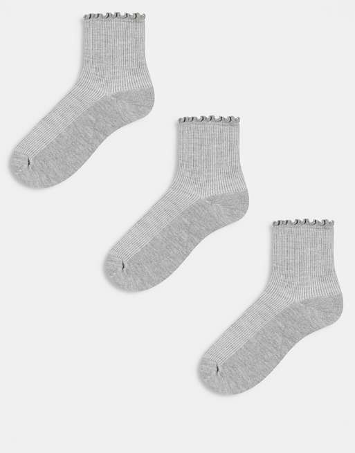 DESIGN 3 pack frill edge ankle socks in charcoal grey marl