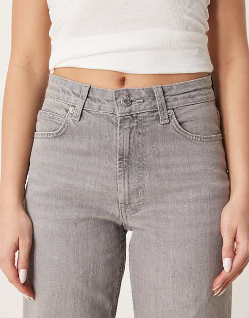 DESIGN Ankle Grazer Straight Leg Jeans In Grey