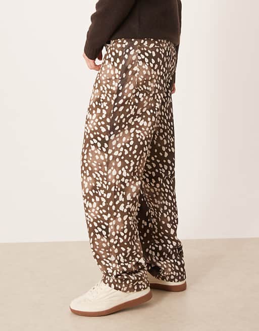 DESIGN Baggy Trouser Deer Print In Brown
