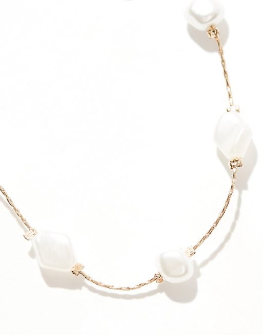 DESIGN Bracelet With Faux Pearl And Fine Chain Design In Gold Tone