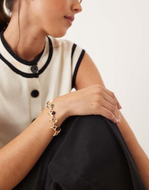 DESIGN Bracelet With Heart Details In Gold Tone