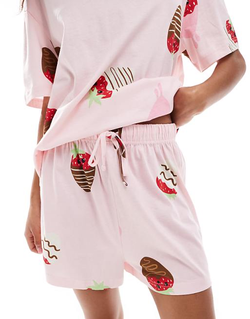 DESIGN Chocolate Strawberry Oversized Tee & Short Pyjama Set In Pink