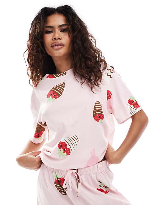 DESIGN Chocolate Strawberry Oversized Tee & Short Pyjama Set In Pink