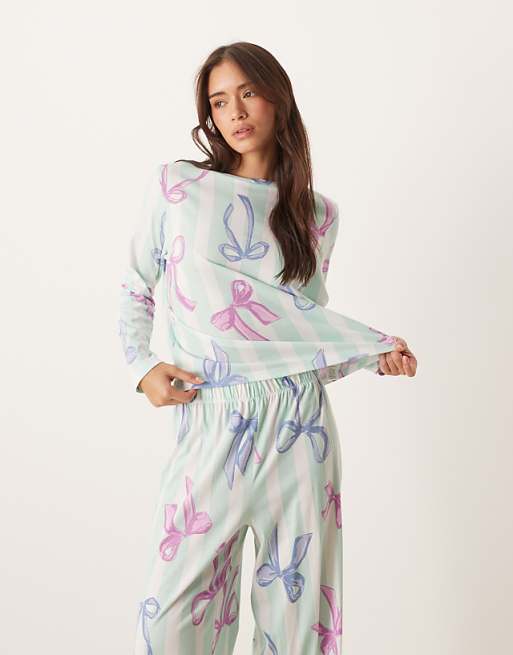 DESIGN Christmas Bow Long Sleeve Top & Trouser Pyjama Set In Blue Stripe
