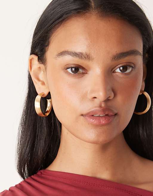 DESIGN chunky hoop earrings in mixed shiny and brushed gold tone