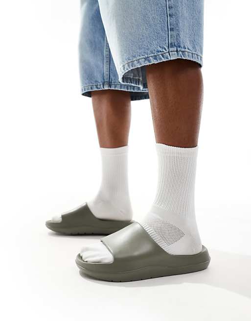 DESIGN chunky sliders in khaki