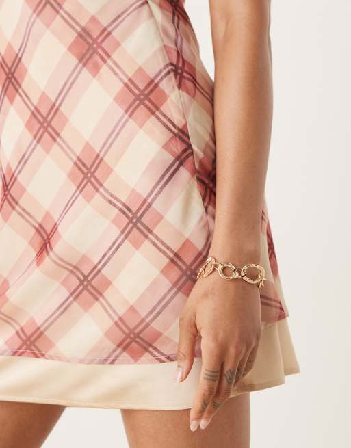 DESIGN Chunky T-bar Bracelet In Textured Gold Tone