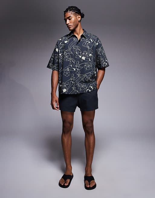 DESIGN co-ord in black