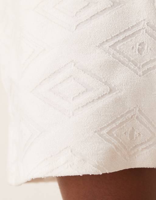 DESIGN Co-ord Oversized Jacquard Shorts In Ecru