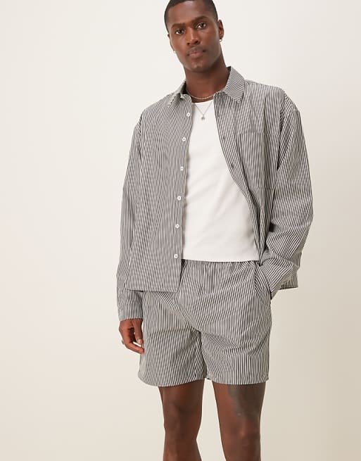 DESIGN Co-ord Stripe Short In Grey