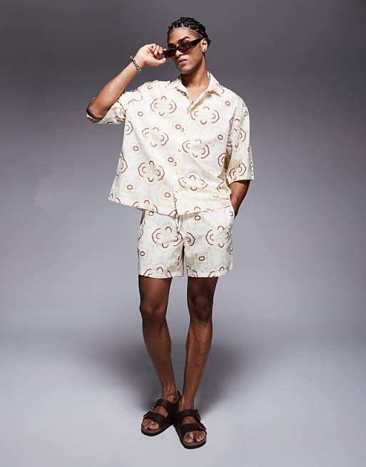 DESIGN co-ord with geo print in beige
