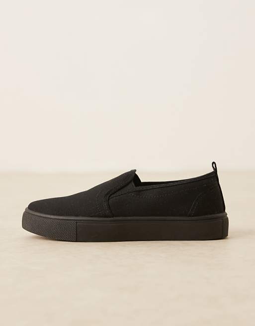 DESIGN Dotty Slip On Plimsolls In Black