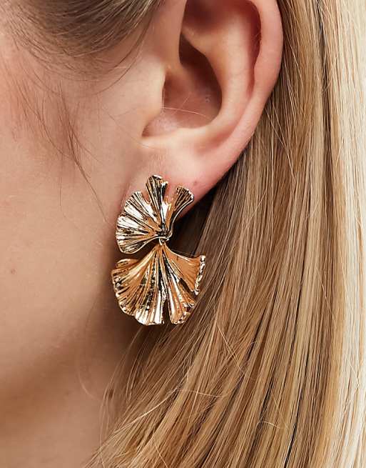 DESIGN Drop Earrings With Textured Leaf Design In Gold Tone