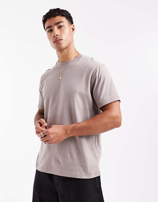 DESIGN Essentials crew neck t-shirt in brown