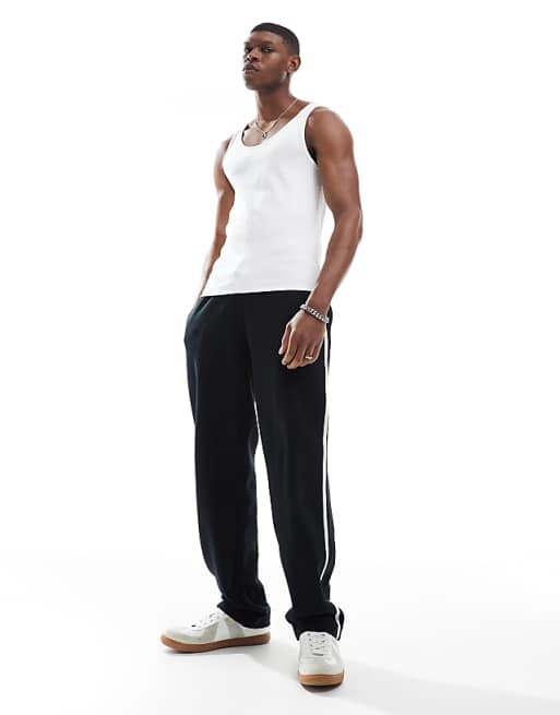 DESIGN Essentials Muscle Fit Vest In White Rib
