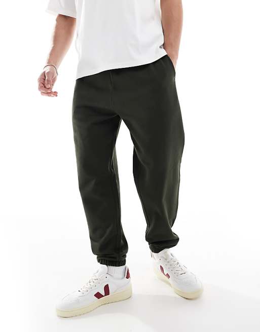 DESIGN Essentials Tapered Joggers In Dark Green