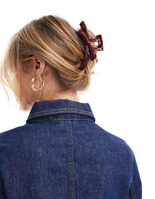 DESIGN hair claw with bow design in burgundy