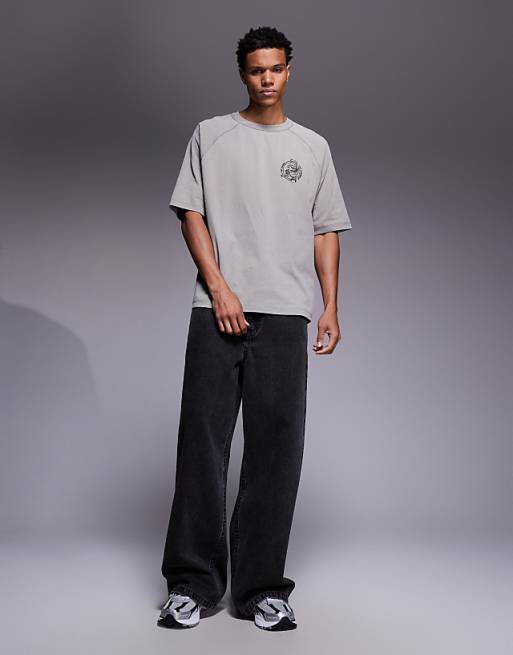 DESIGN Heavyweight Oversized Raglan T-shirt With Chest Graphic In Washed Khaki