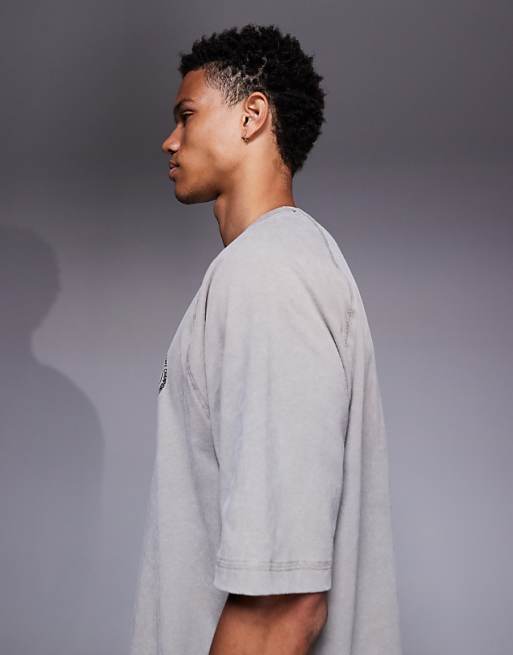 DESIGN Heavyweight Oversized Raglan T-shirt With Chest Graphic In Washed Khaki