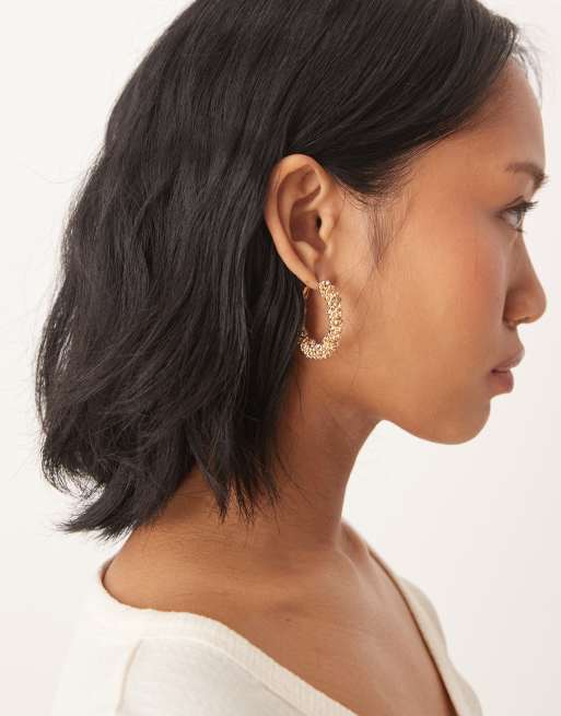 DESIGN Hoop Earrings In Beaded Design In Gold Tone