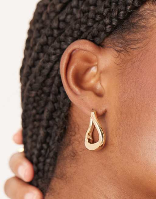 DESIGN Hoop Earrings With Angular Design In Gold Tone