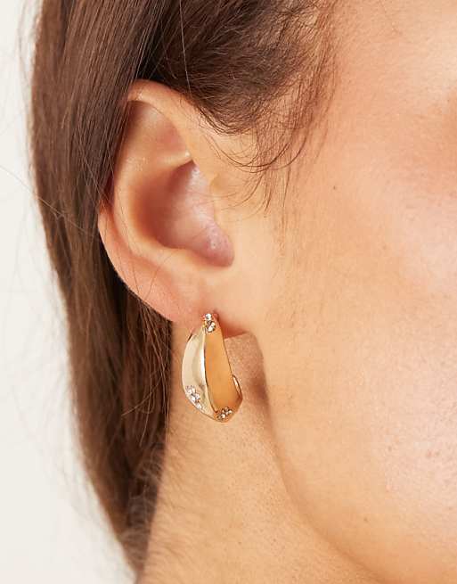 DESIGN hoop earrings with angular design in gold tone