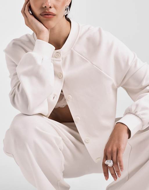 Design Interlock Co-ord In Cream
