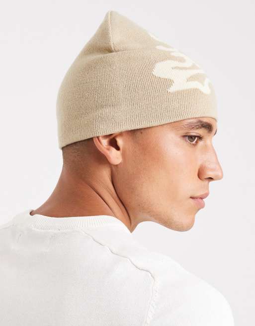 DESIGN Knitted Graffiti Graphic Skull Beanie In Neutral