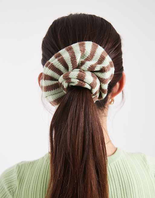 DESIGN knitted stripe scrunchie in brown and green