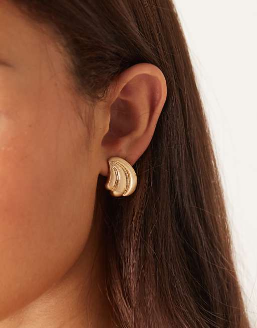 DESIGN large stud earrings with triple bubble design in brushed gold tone