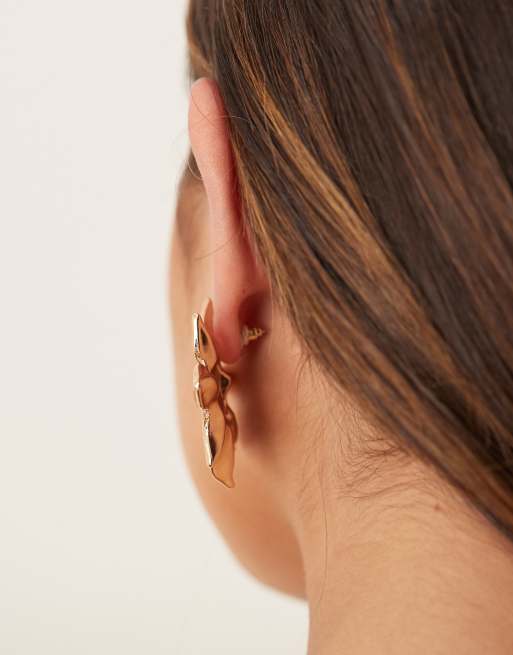 DESIGN Large Stud Flower Earrings In Orange And Gold Tone