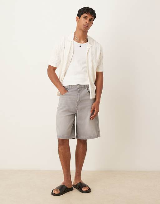 DESIGN long length denim jort in light grey wash