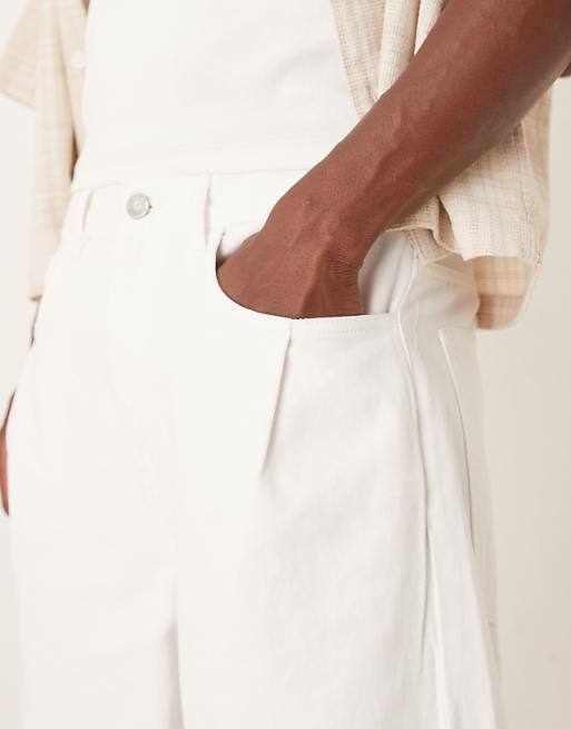 DESIGN Long Length Pleated Denim Jort In White