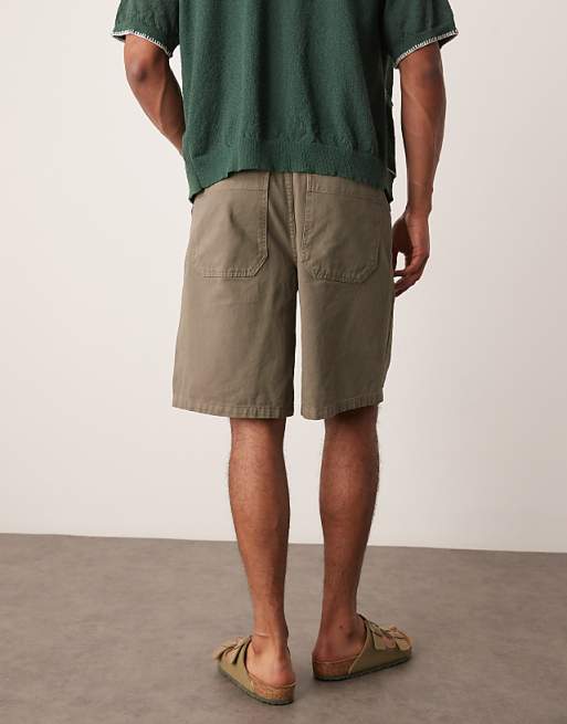 DESIGN Long Length Pleated Shorts In Khaki